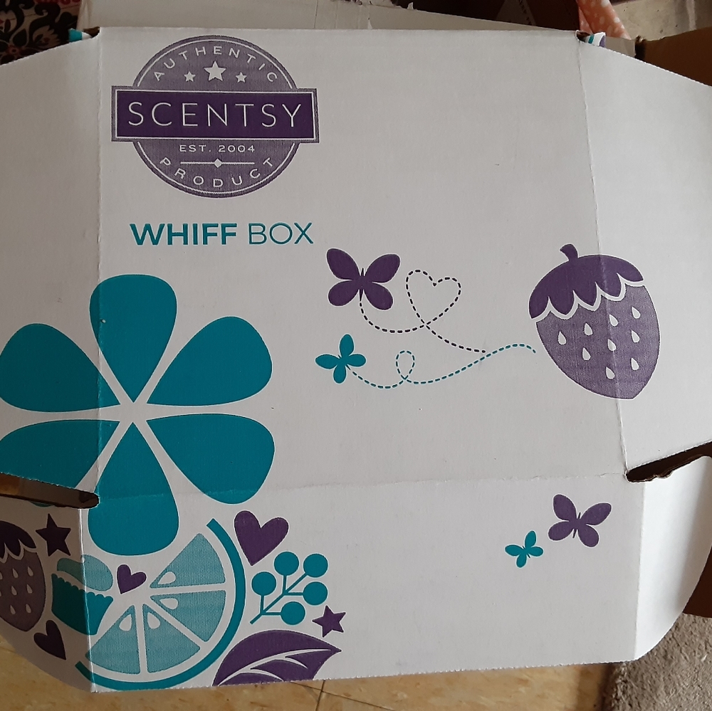 New Scentsy whiff box